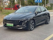 Hongqi E-QM5 2024