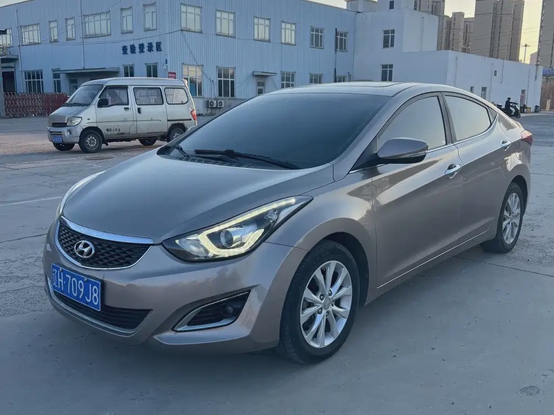 Hyundai Elantra