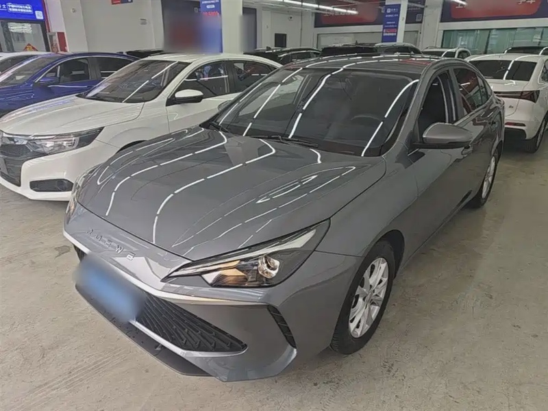 Roewe i5