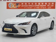 Lexus ES 2020