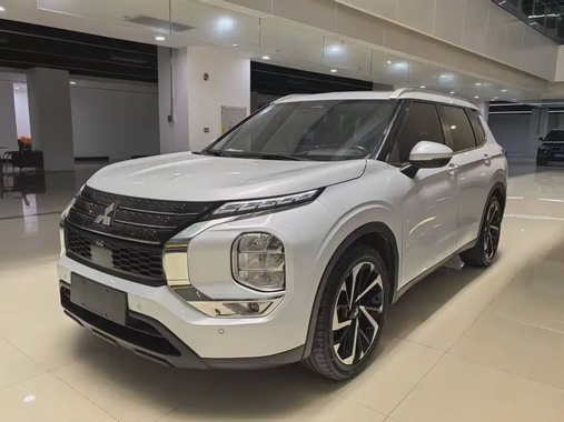 Mitsubishi Outlander 2023