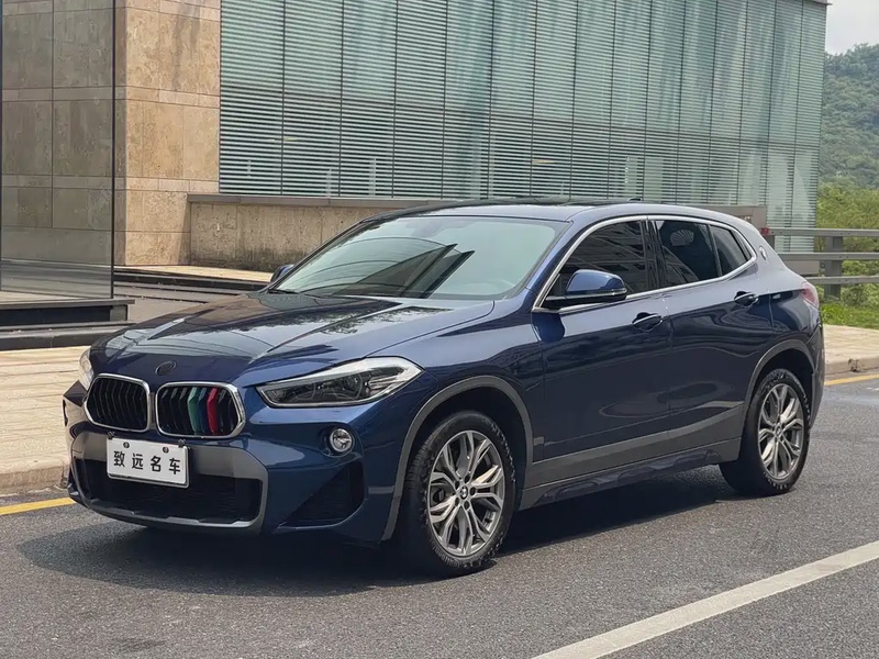 BMW X2