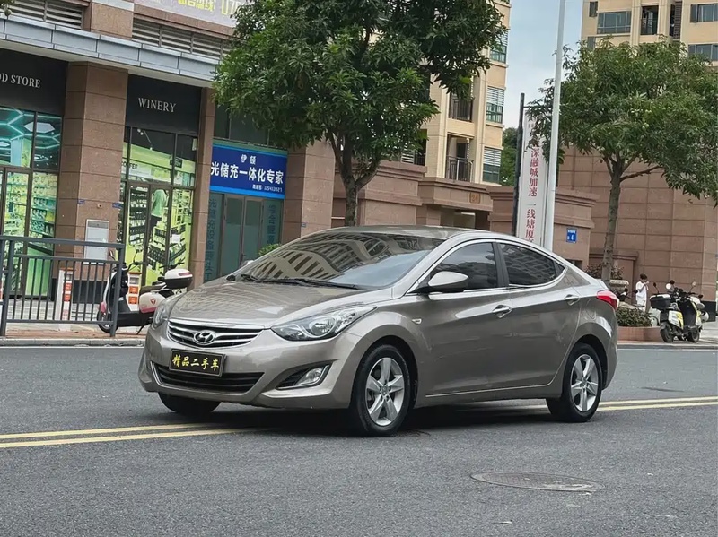 Hyundai Elantra