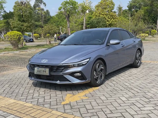 Hyundai Elantra 2025