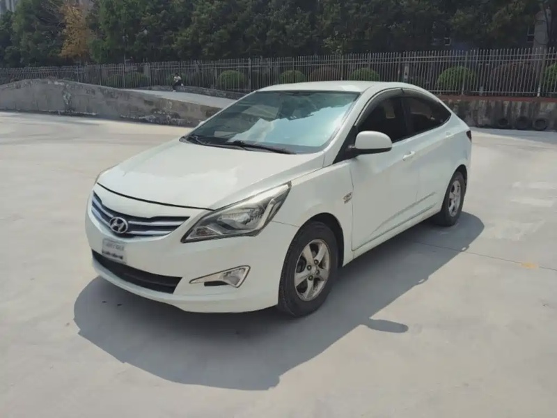 Hyundai Verna