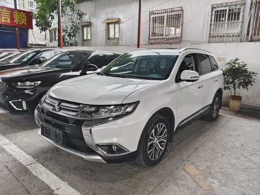 Mitsubishi Outlander 2018