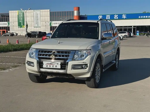 Mitsubishi Pajero 2019