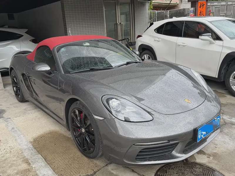 Porsche 718