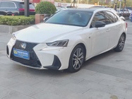 Lexus IS 2019