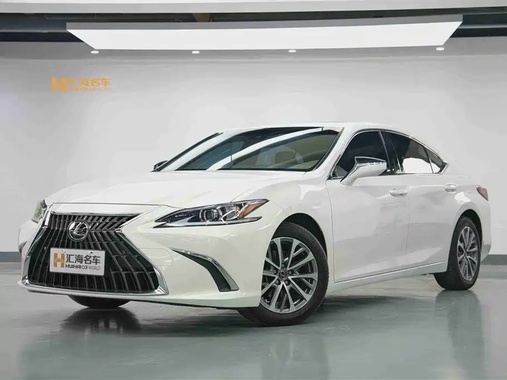 Lexus ES 2024