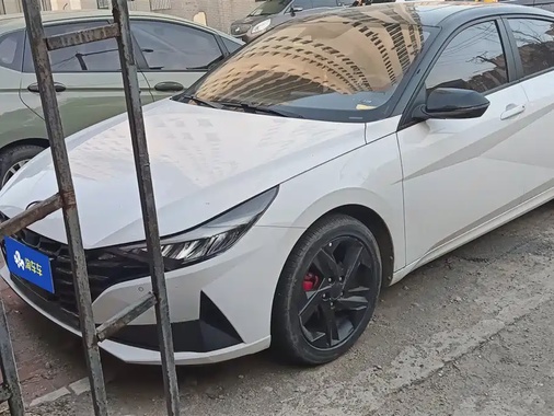 Hyundai Elantra 2022