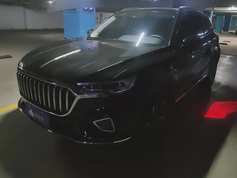 Hongqi HS5