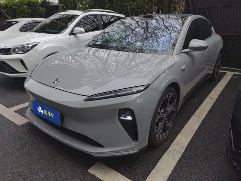 NIO ET5