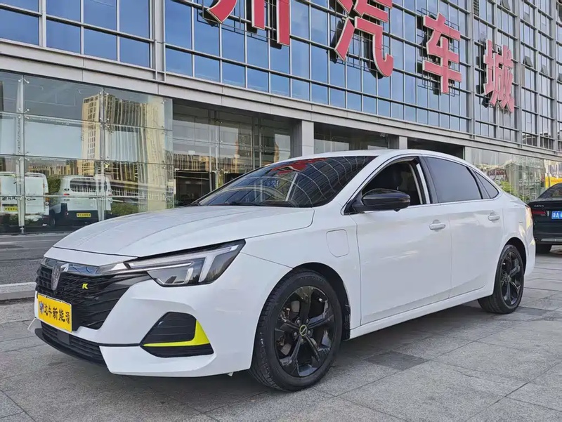 Roewe i6