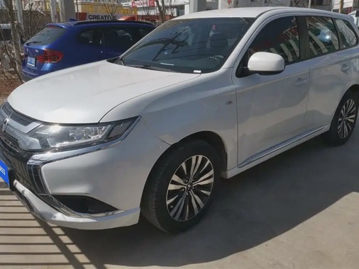 Mitsubishi Outlander 2022