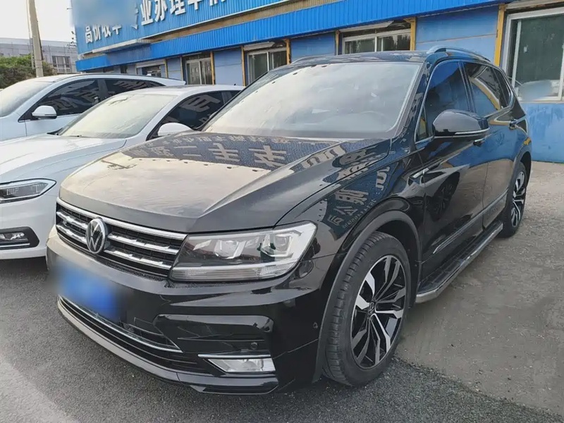 Volkswagen Tharu