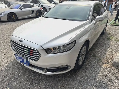 Ford Taurus 2017