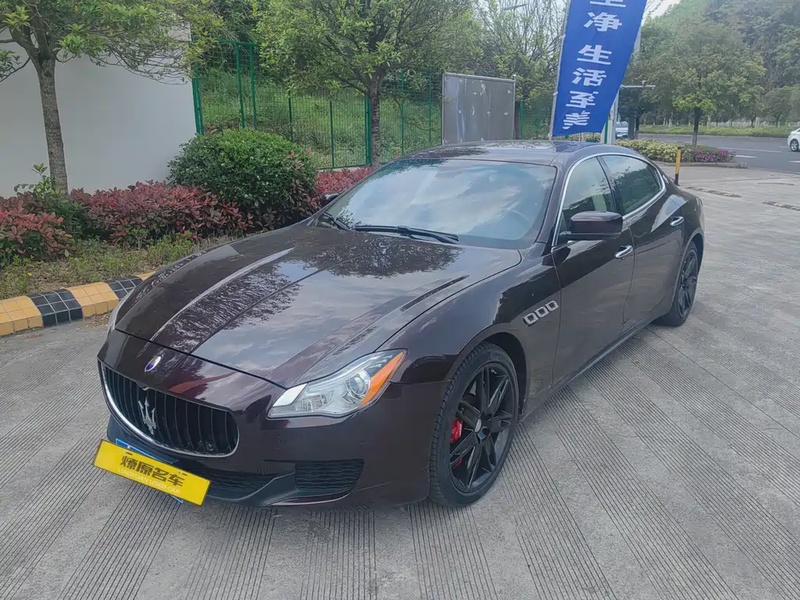 Maserati Quattroporte