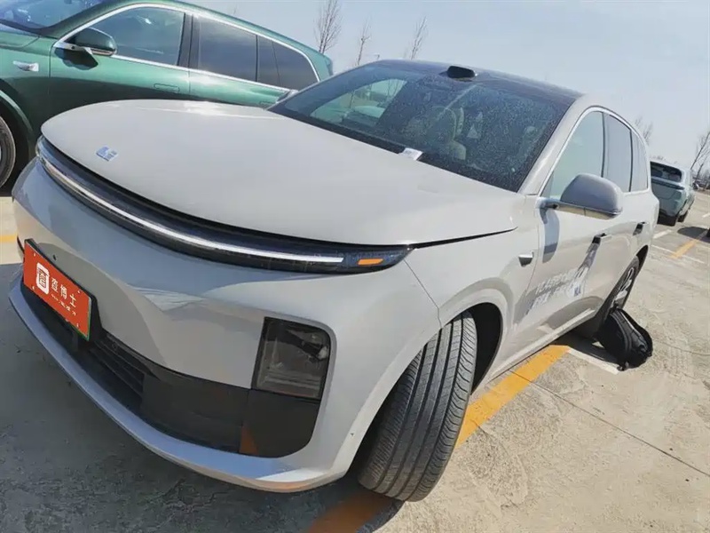 Li Auto L6