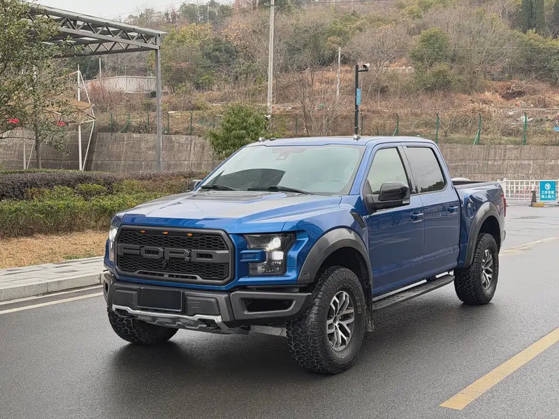Ford F-150 Raptor
