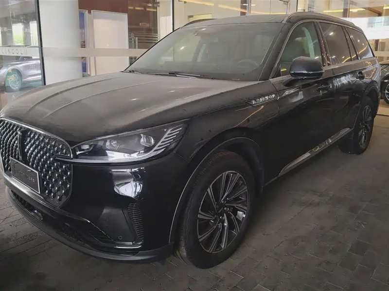 Lincoln Aviator