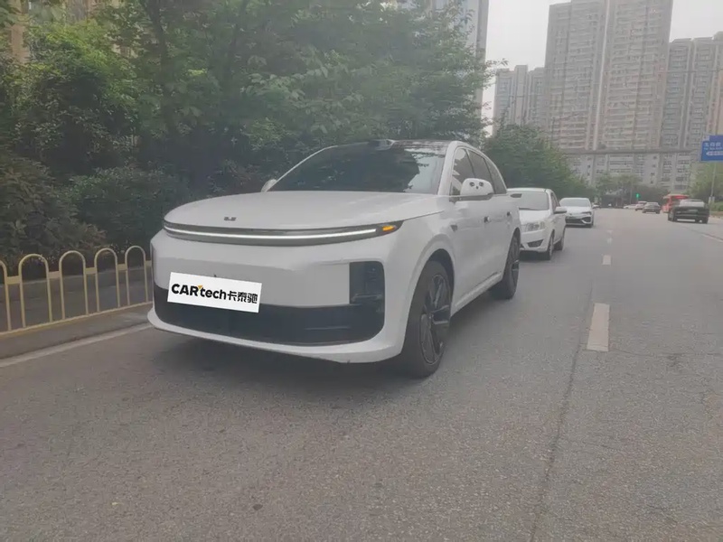 Li Auto L6