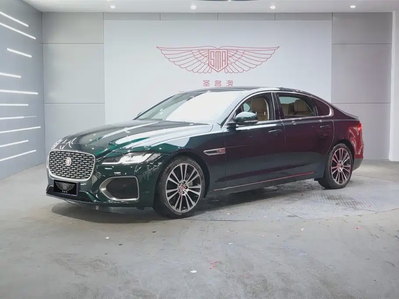 Jaguar XFL