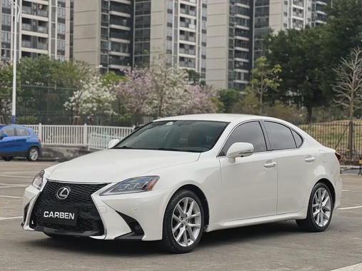 Lexus IS 2011