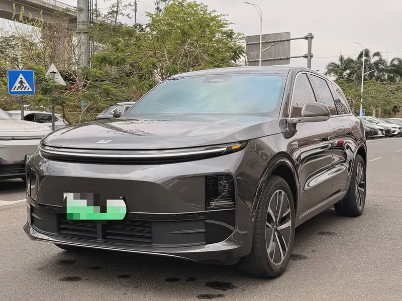 Li Auto L6