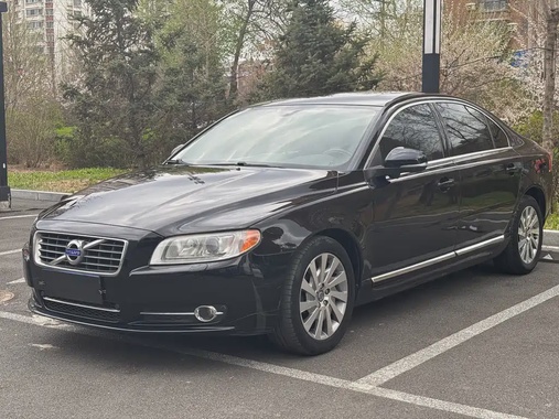 Volvo S80L 2013