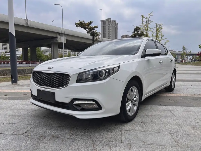 Kia K4