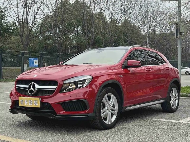 Mercedes-Benz GLA-Class