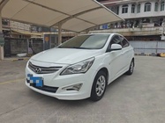 Hyundai Verna 2015