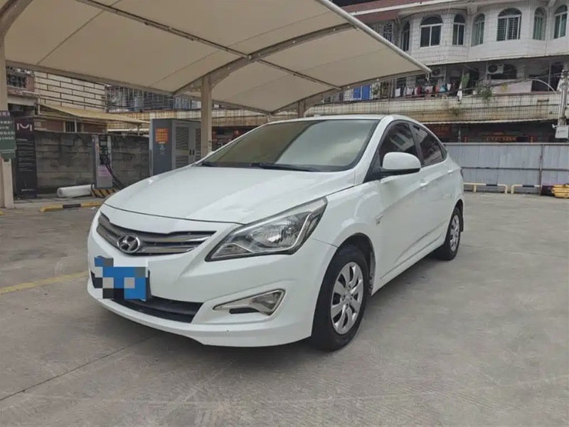 Hyundai Verna