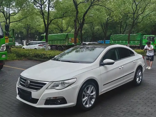 Volkswagen CC 2011