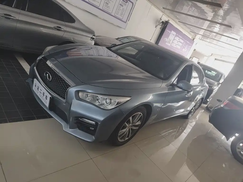 Infiniti Q50