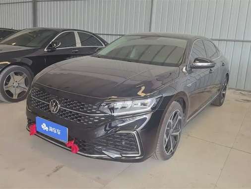 Volkswagen Passat 2024