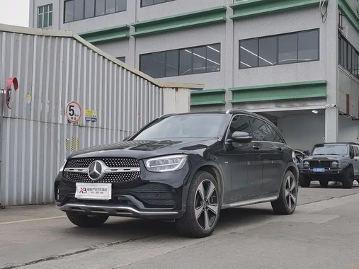 Mercedes-Benz GLC-Class 2023