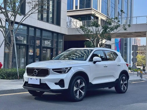 Volvo XC40 2024