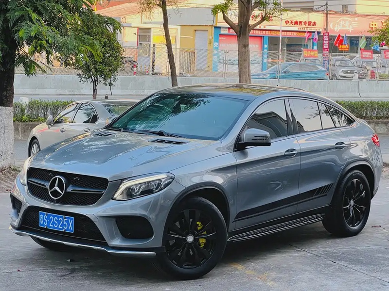 Mercedes-Benz GLE-Class