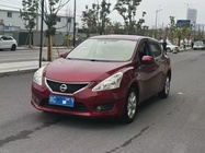 Nissan Tiida 2015