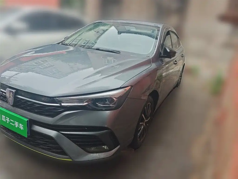 Roewe i5
