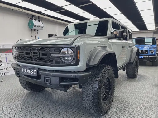 Ford Bronco 2024