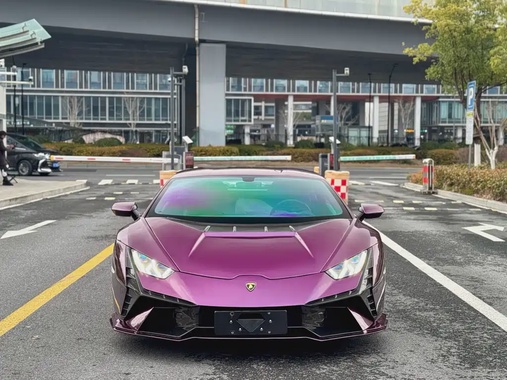 Lamborghini Huracan 2021