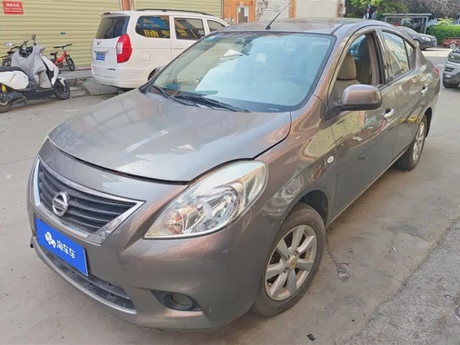 Nissan Sunny 2012