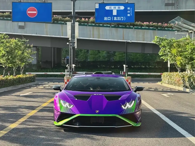 Lamborghini Huracan