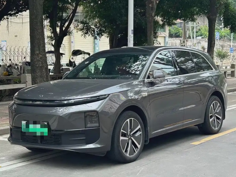 Li Auto L6