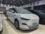 XPeng X9 2024
