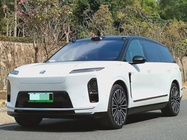 NIO ES8 2025