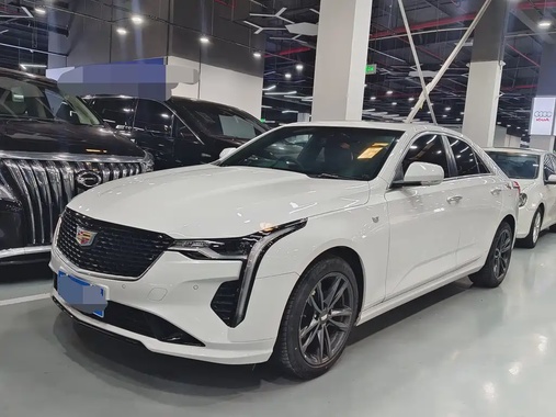 Cadillac CT4 2022